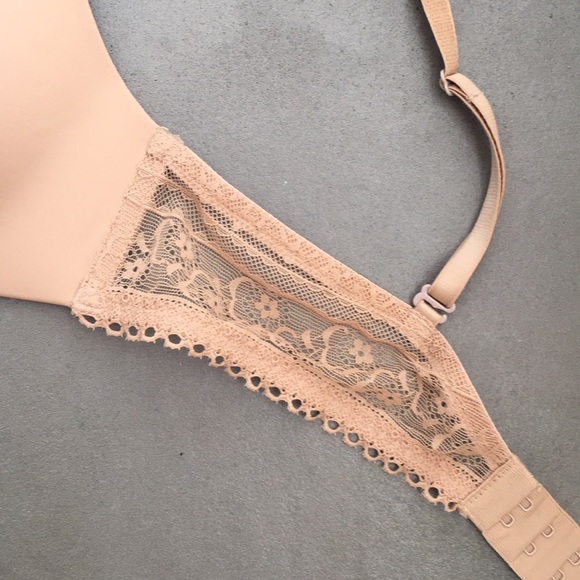 Nude padded bra with no wire - Picture 2 of 2